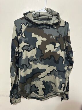 KUIU Gila Camo Performance Top  Women’s Size Small Green & Black